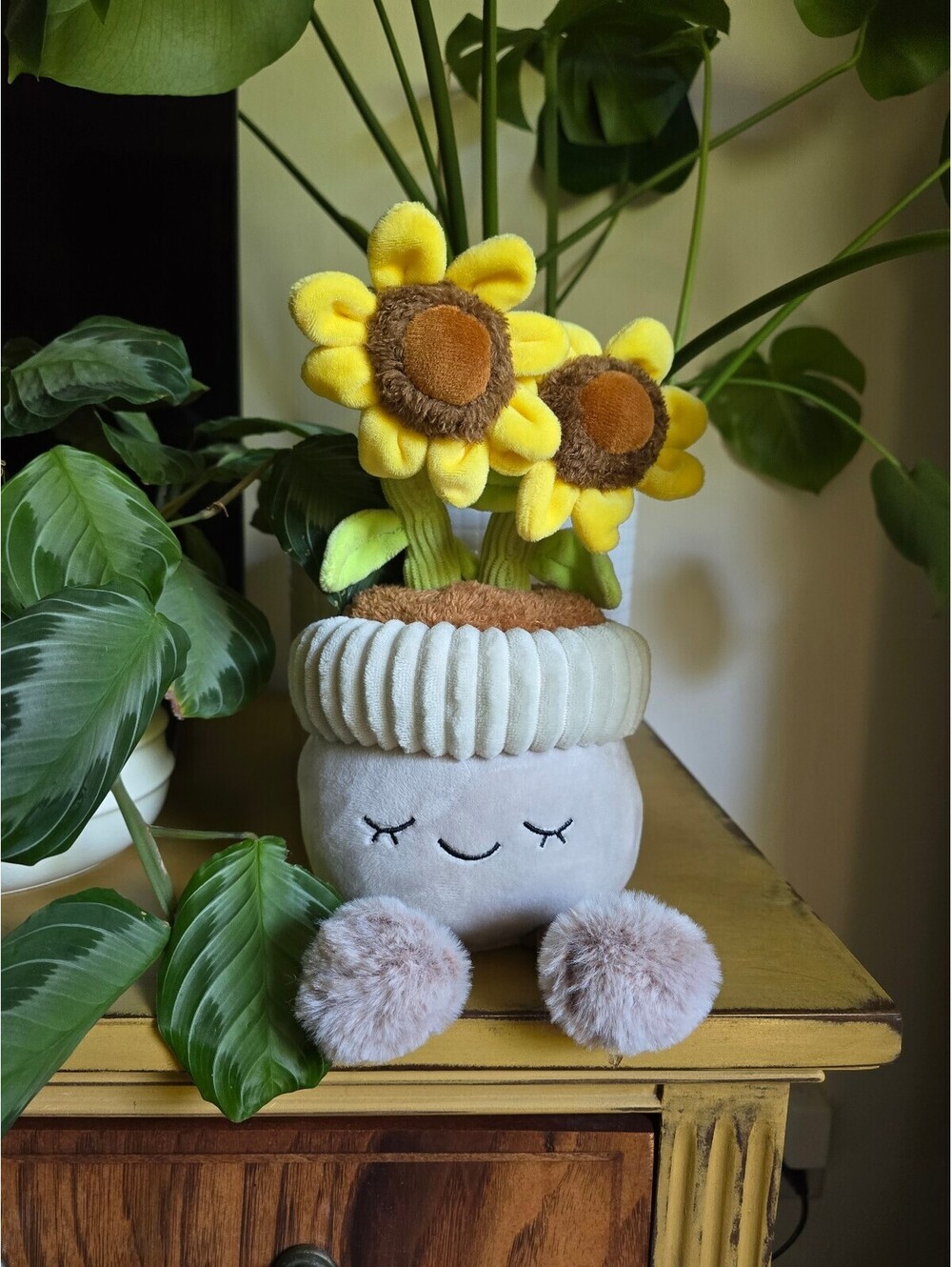 NWOT Greenhouse by Casie the Sunflower Plushie 12"